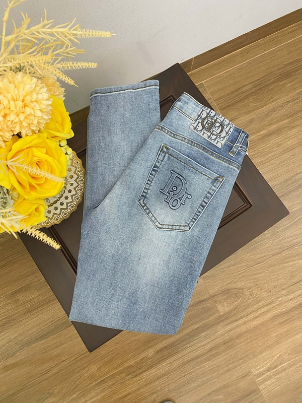 ブランドジーンズ全体デザイン